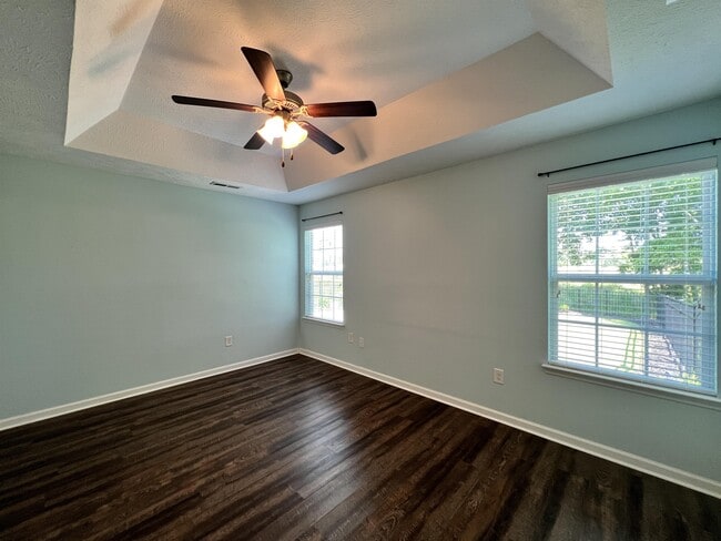 Building Photo - 187 Heath Dr