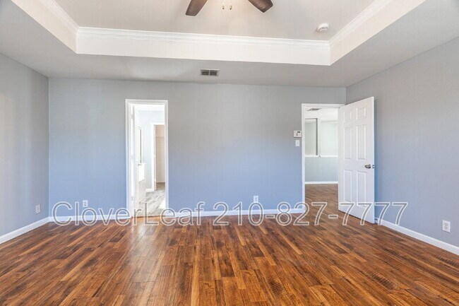 Building Photo - 5818 Sherbrooke Oak