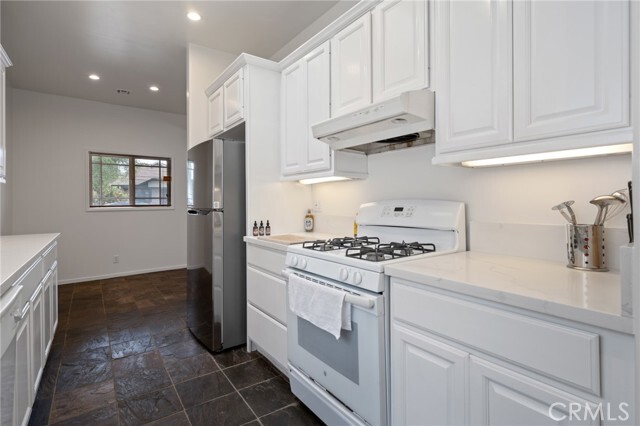 Building Photo - 301 S Lucia Ave