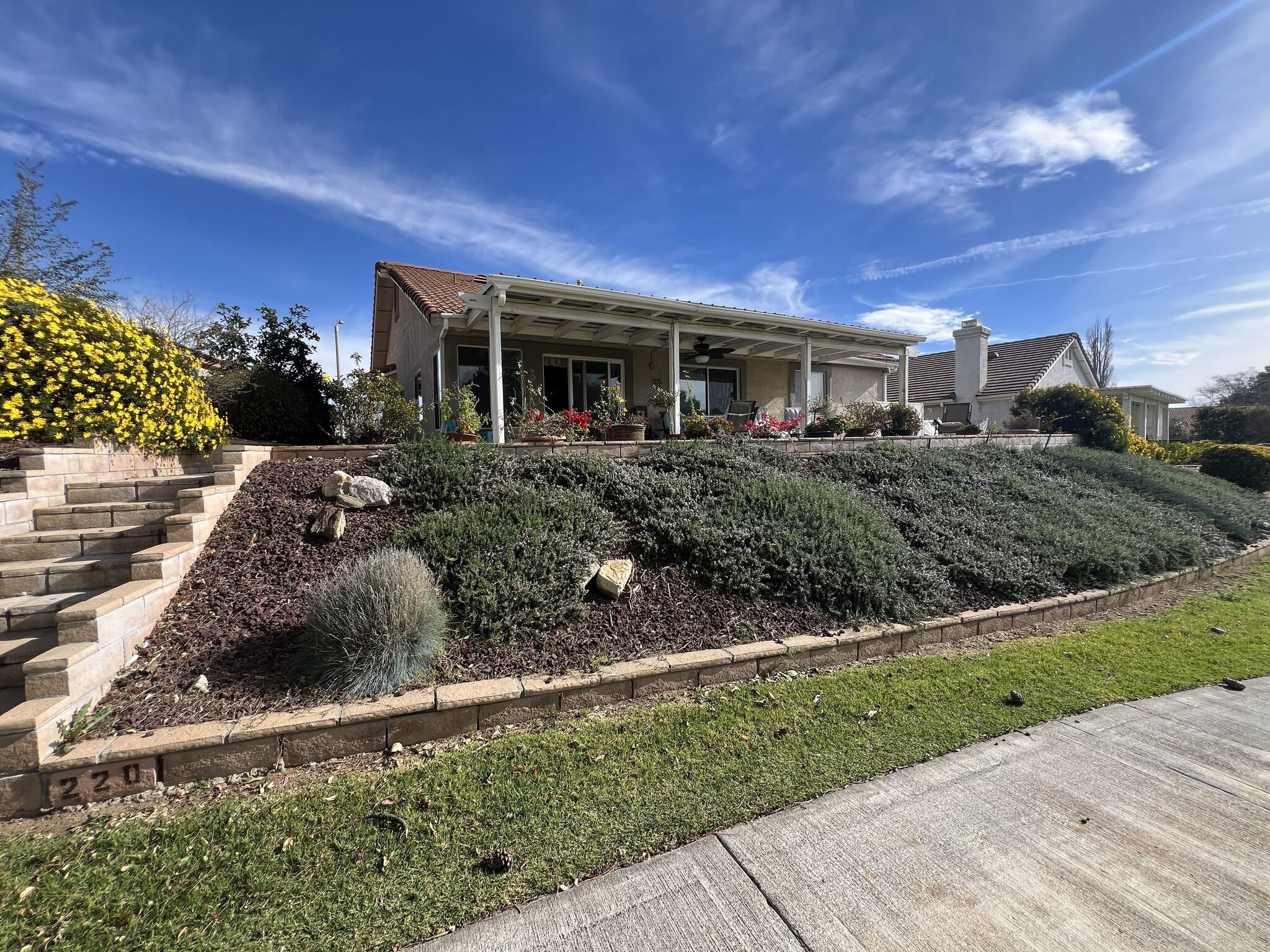 Building Photo - 10665 Cherry Hills Dr