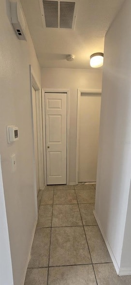 Building Photo - 1785 Elinor Pl