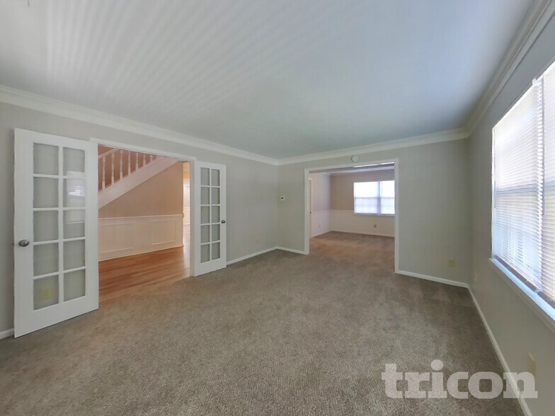 Building Photo - 7396 Autumn Ct