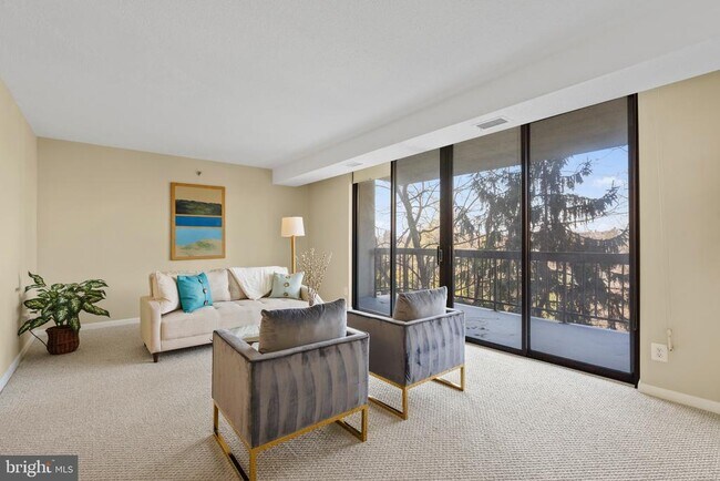 Building Photo - 1016 S Wayne St