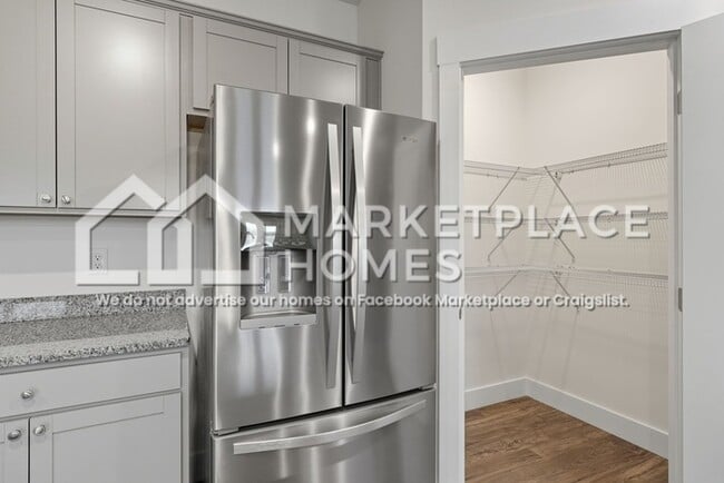 Building Photo - 8203 Watercolour Ln