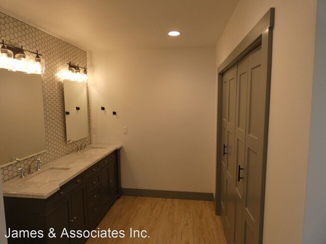 Building Photo - 3 br, 2 bath House - 319 - A E 6th Street