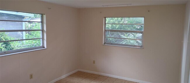 Building Photo - 5632 13th St