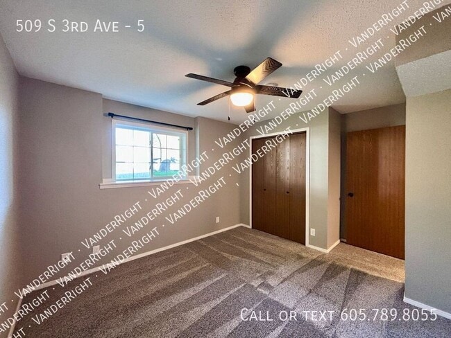 Building Photo - 509 3rd Ave