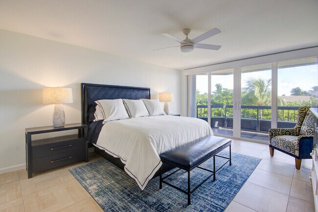 Building Photo - 120 S Ocean Blvd