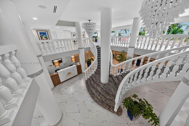 Building Photo - 710 N Ocean Blvd
