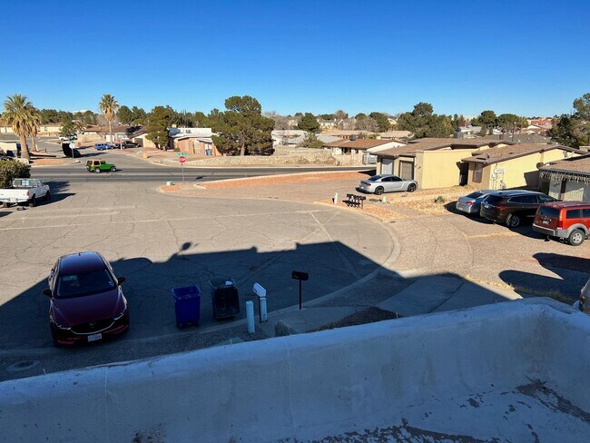Building Photo - 1502 Monte Sanders Ln