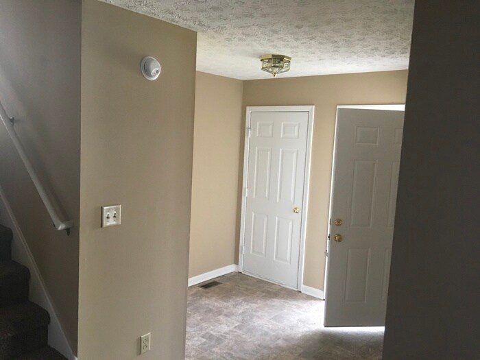 Building Photo - 3235 Keystone Lakes Way