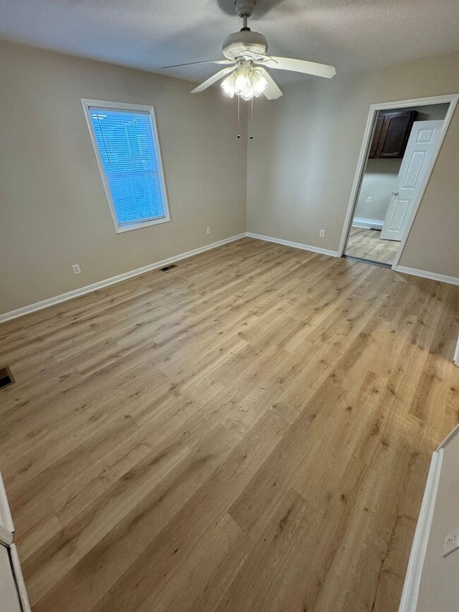 Building Photo - 3-Bedroom, 3-Bathroom Home - Close to Winthrop Coliseum, Shopping