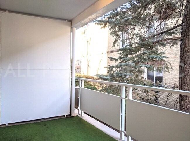 Building Photo - 1200 Emerson St