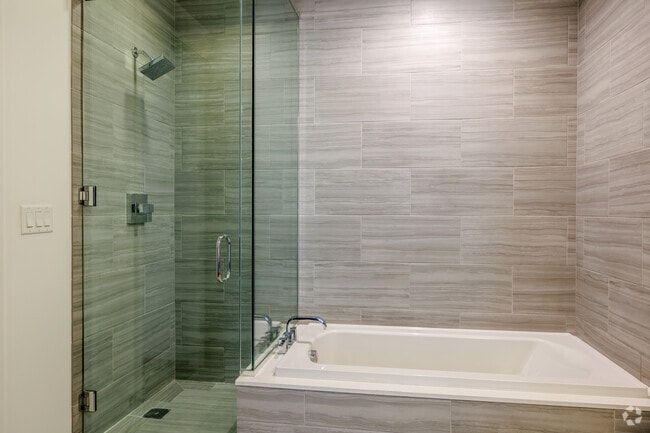 1BR, 1BA - 848SF - 16M