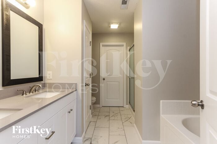 Building Photo - 3214 S Dendle Dr