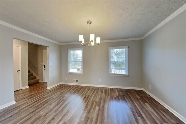 Building Photo - 1898 Vly Vw Rd