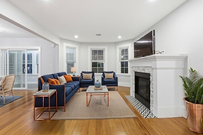 Building Photo - 318 Concord Ave