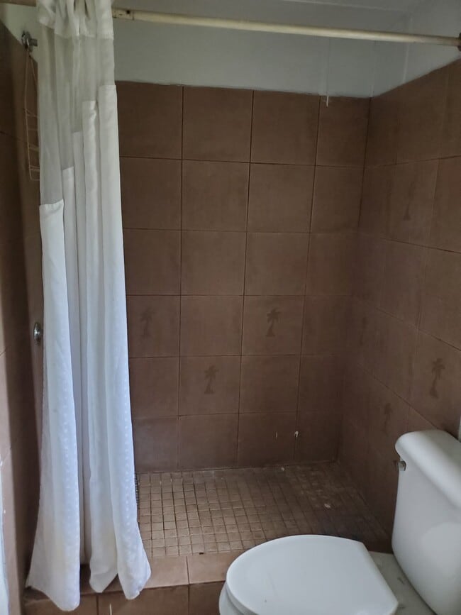 Building Photo - 8186 W Fairoak Ct