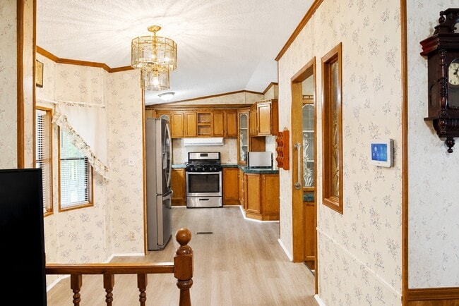 Building Photo - 14134 Brownsville St