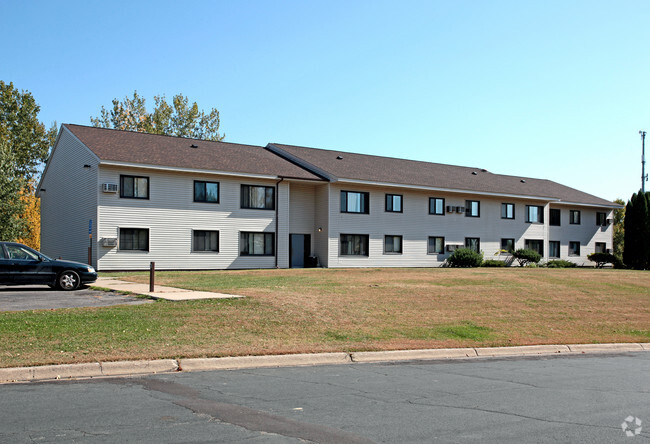 Primary Photo - Maple Dell Apartments