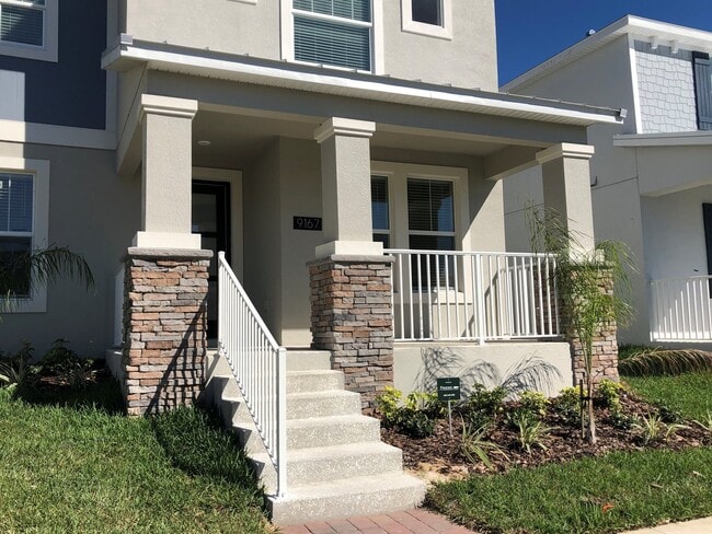 Building Photo - Just Listed!  3/2.5 Located In Beautiful P...