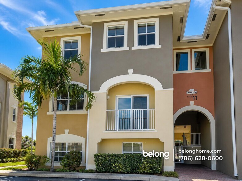 Building Photo - 8833 NW 107 Ct