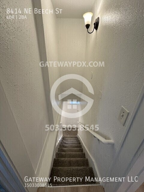 Building Photo - 8414 NE Beech St