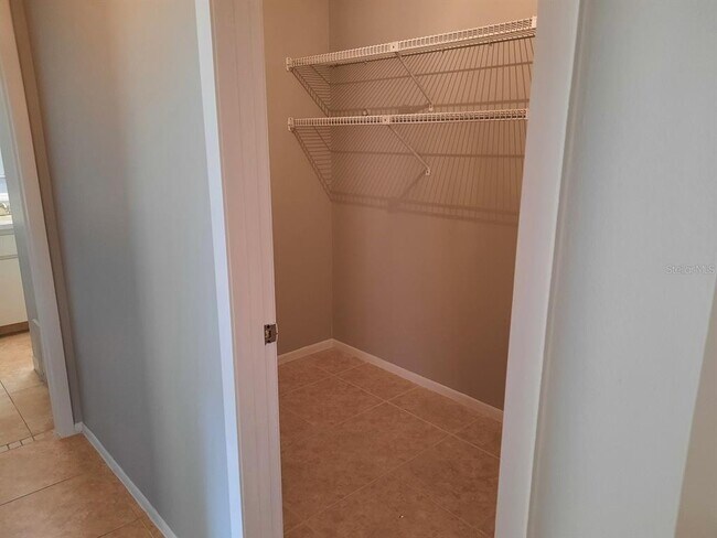 Building Photo - 13016 Serpentine Dr