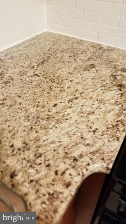 Building Photo - 1831 N Croskey St