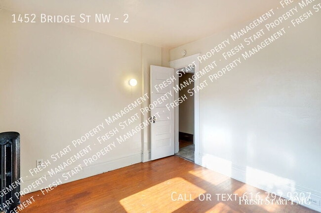 Building Photo - 1452 Bridge St NW