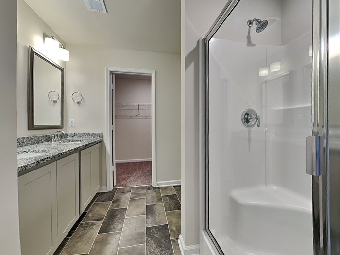 Building Photo - 331 Crooked Pne Ct
