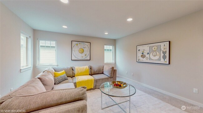 Building Photo - 13101 NE 84th St