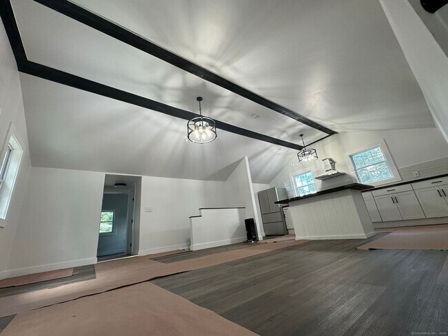 Building Photo - 22 Hemlock Trail