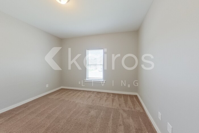 Building Photo - 11551 Crimson Ridge Rd