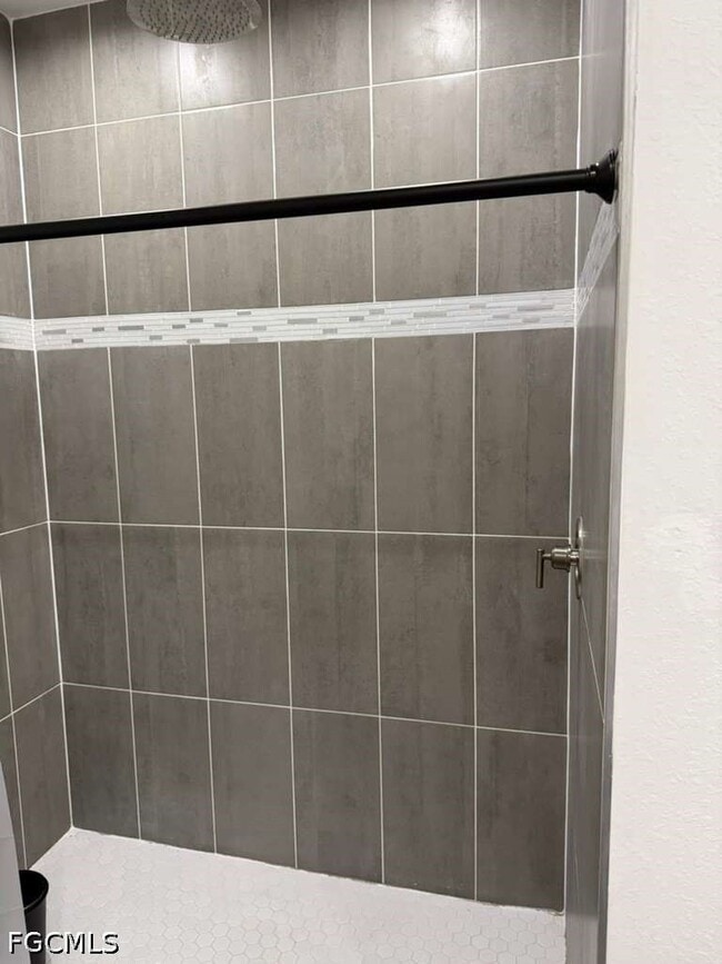 Building Photo - 3125 Kanek Cir