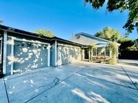 Building Photo - 1237 Ian Ct