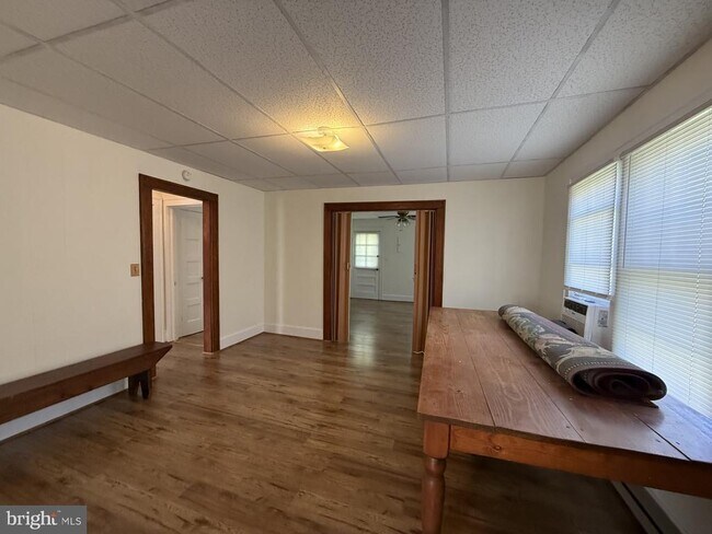 Building Photo - 5497 Rosedale Dr