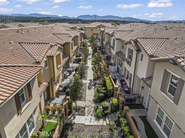 Building Photo - 28649 Jardineras Dr