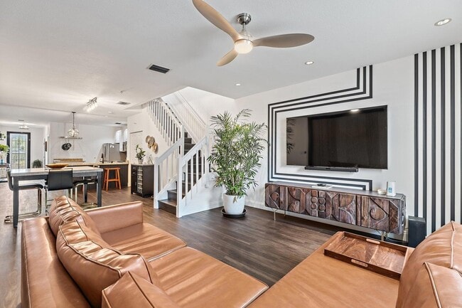 Building Photo - 1101 Beach Rd