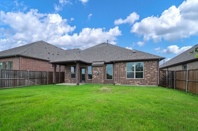 Building Photo - 3904 Driftwood Ln