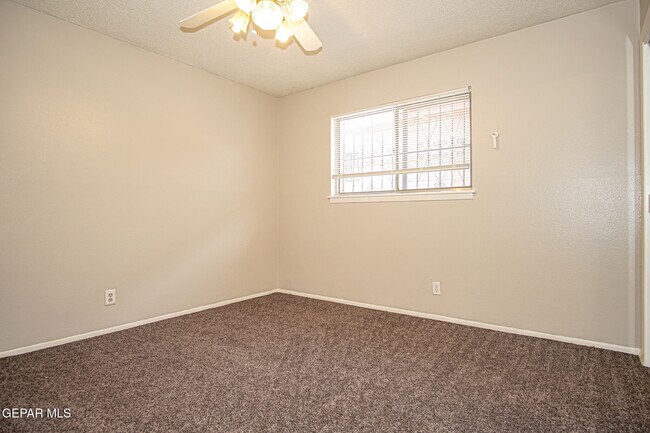 Building Photo - 3530 Hamilton Ave