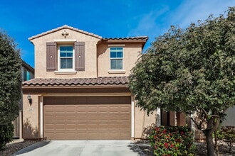 Building Photo - 9546 E Thornbush Ave