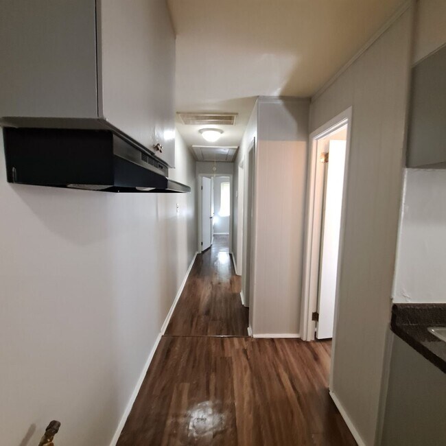 Building Photo - Welcome to 2655 Whitman!