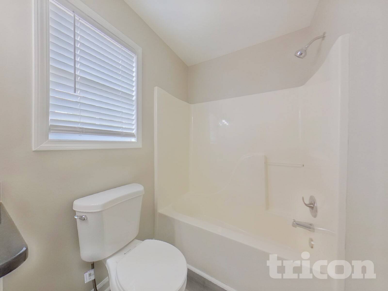 Building Photo - 359 River Trace Dr