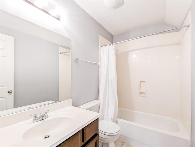 Building Photo - 6810 Summer Bridge Ln