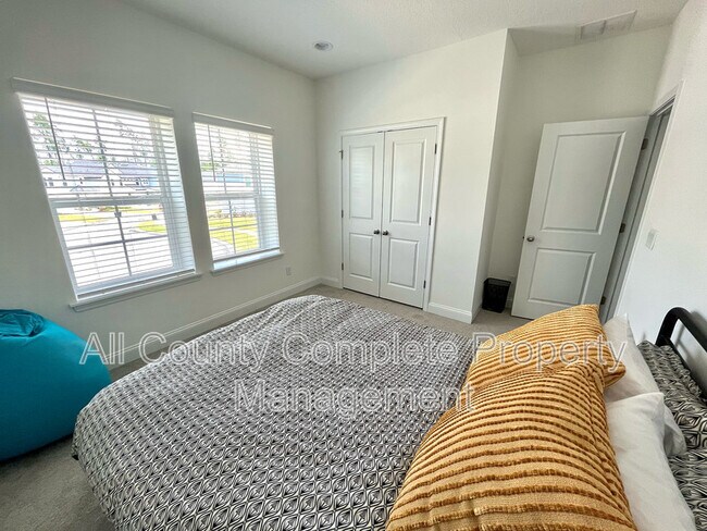 Building Photo - 261 Starnberg Ct