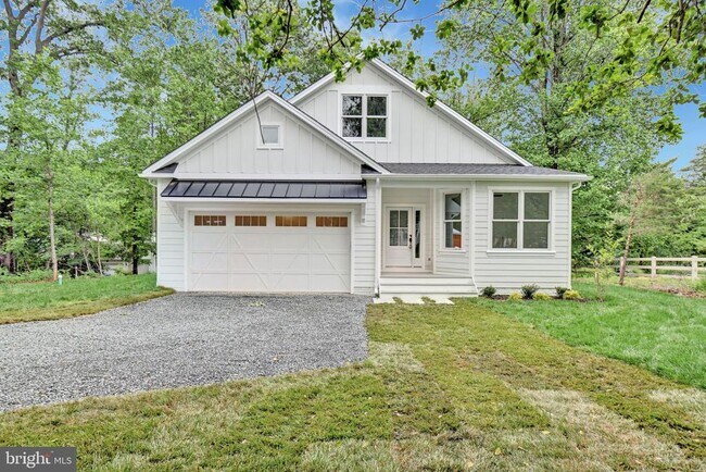 Building Photo - 8179 Bodkin Ave