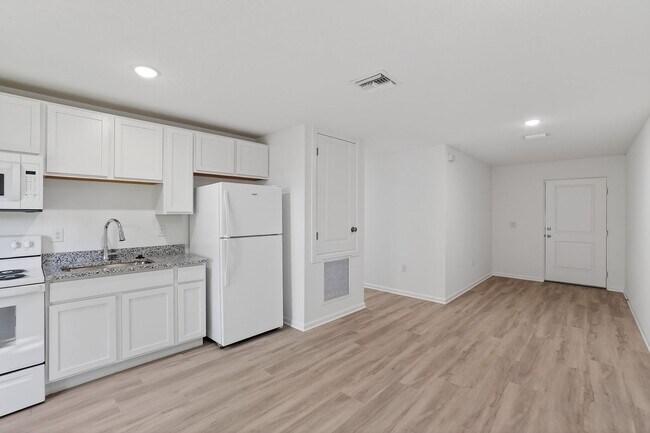 Building Photo - 1115 F Avenue