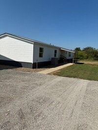 Building Photo - 12411 Toledo Rd