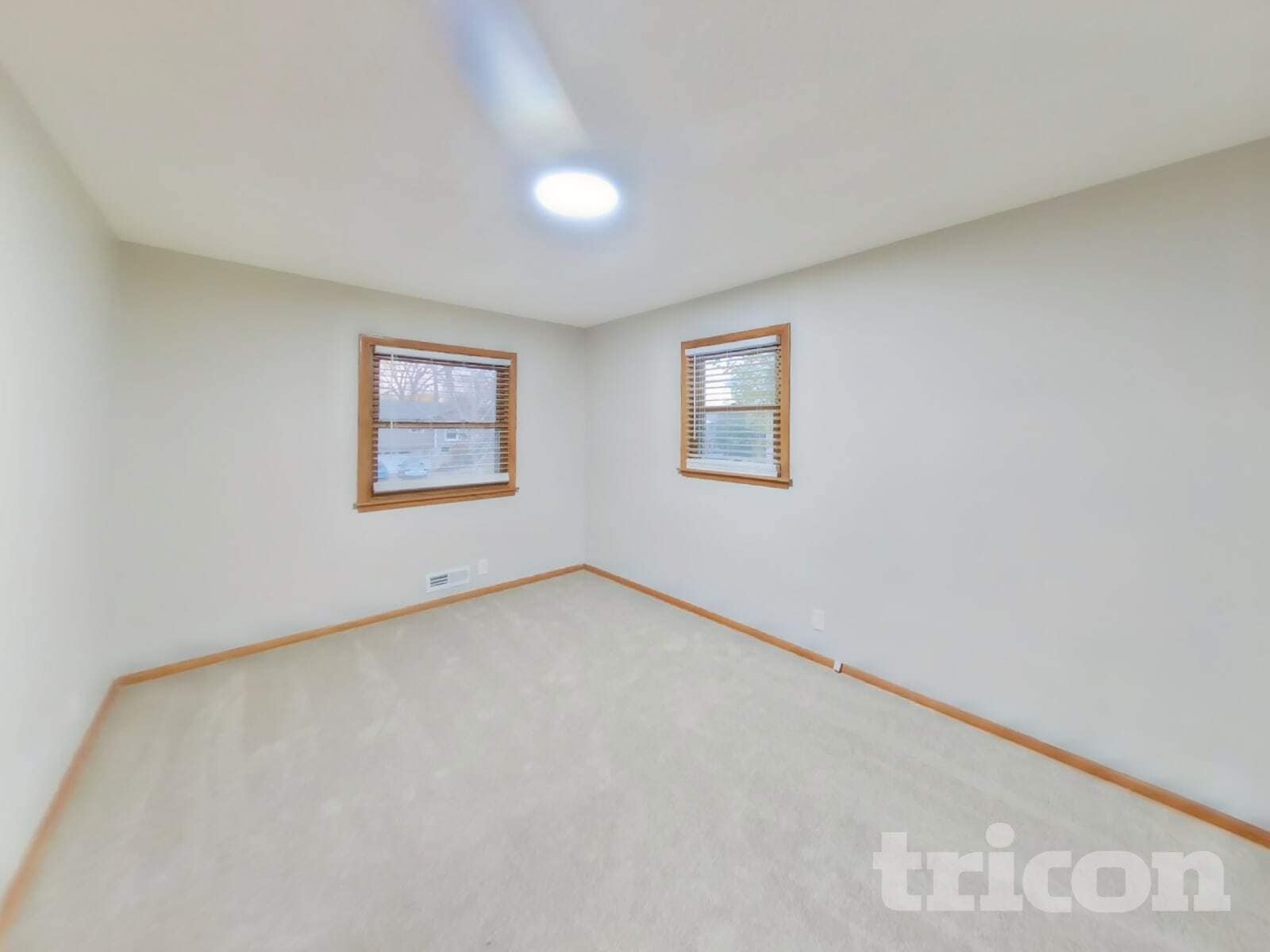 Building Photo - 6928 45th Pl N